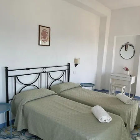 - Parco Mare Monte Szálloda 3*