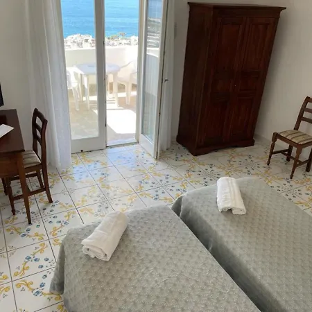 - Parco Mare Monte Szálloda 3*