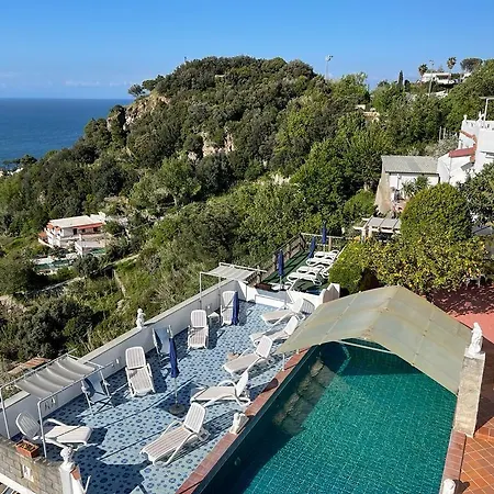 - Parco Mare Monte 3* كازاميتْشيولا تيرمي